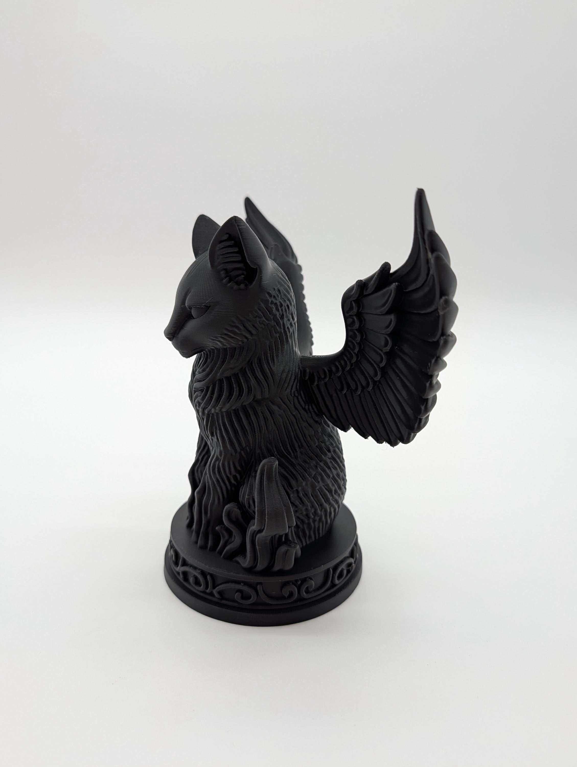 Winged Cat Statue – Mystical Gothic Guardian