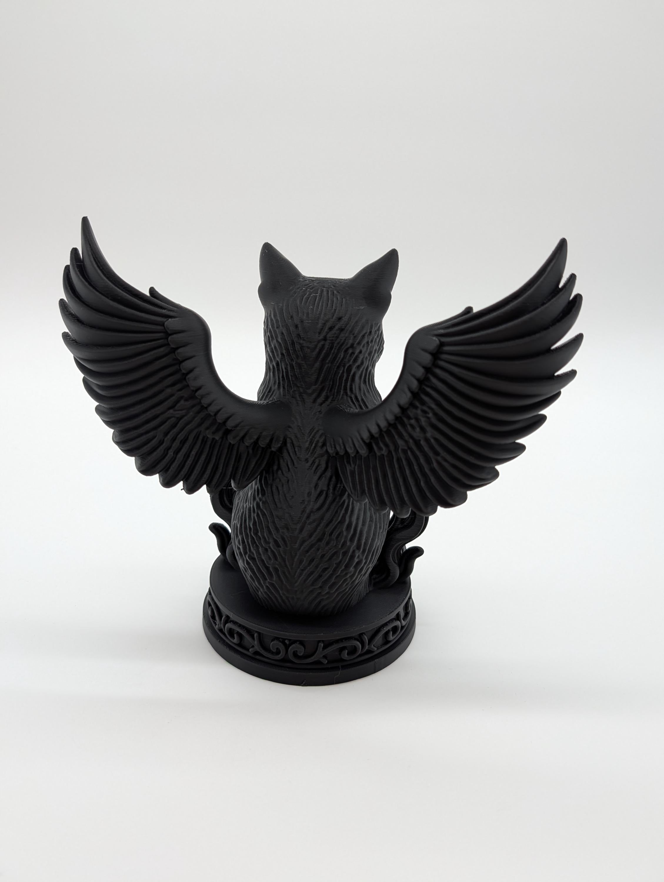 Winged Cat Statue – Mystical Gothic Guardian