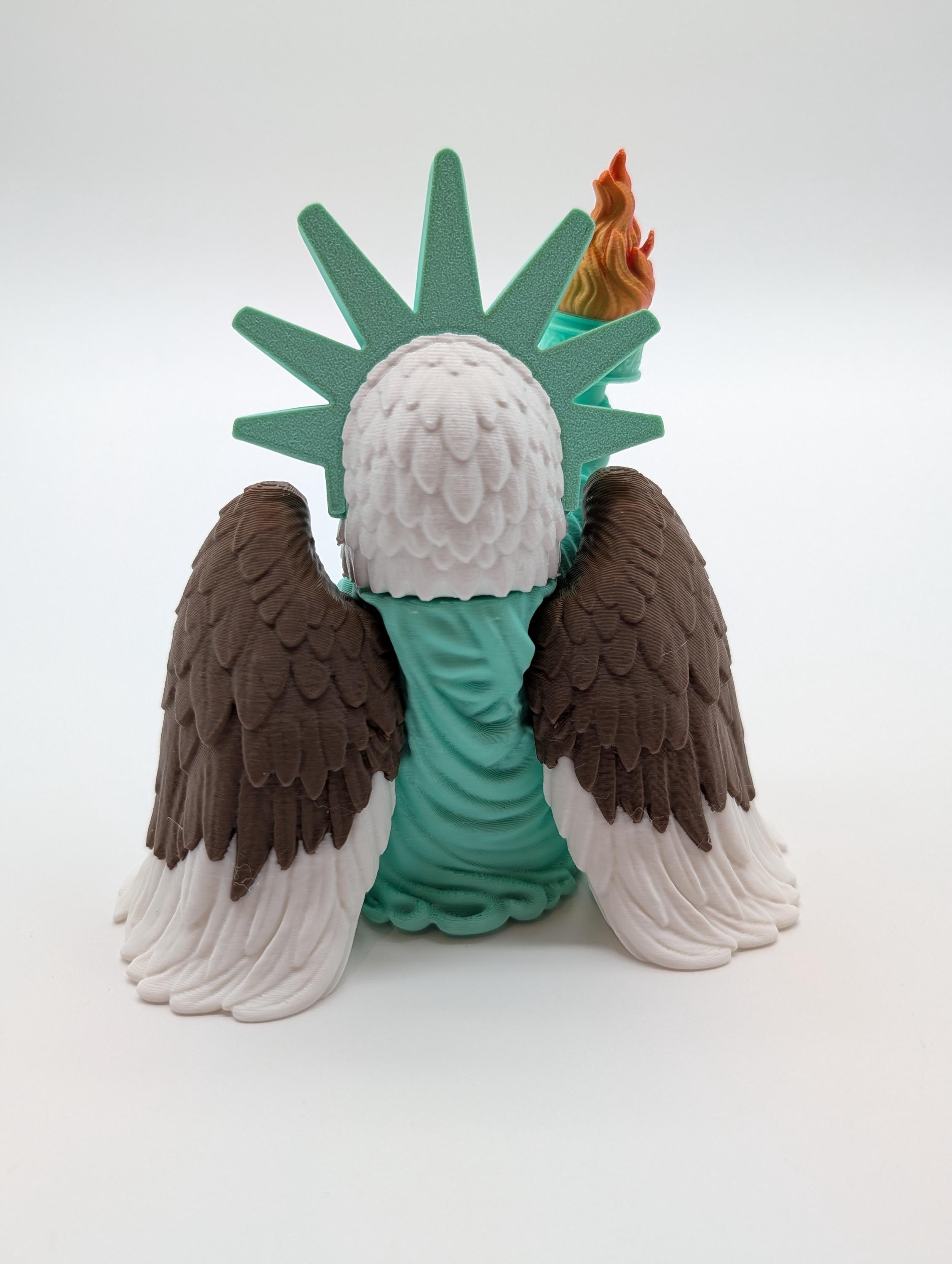 Liberty Eagle - 250 Years of America Semi-quincentennial Decor - Patriotic Bald Eagle Statue